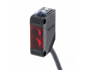 Оптический датчик Omron E3Z-R81-M1TJ 0.3M